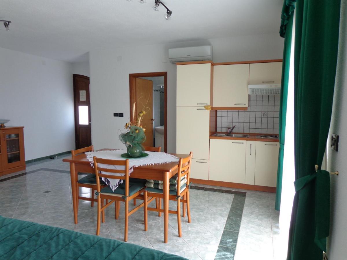 Apartmens Alenka Rovinj Cameră foto